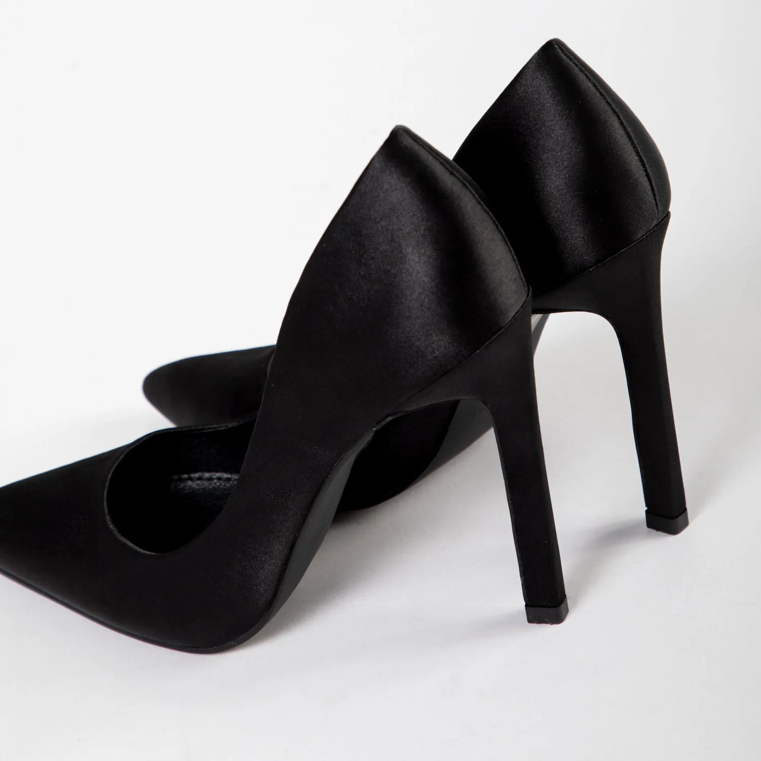 RAID Preity Court Heel in Black Satin