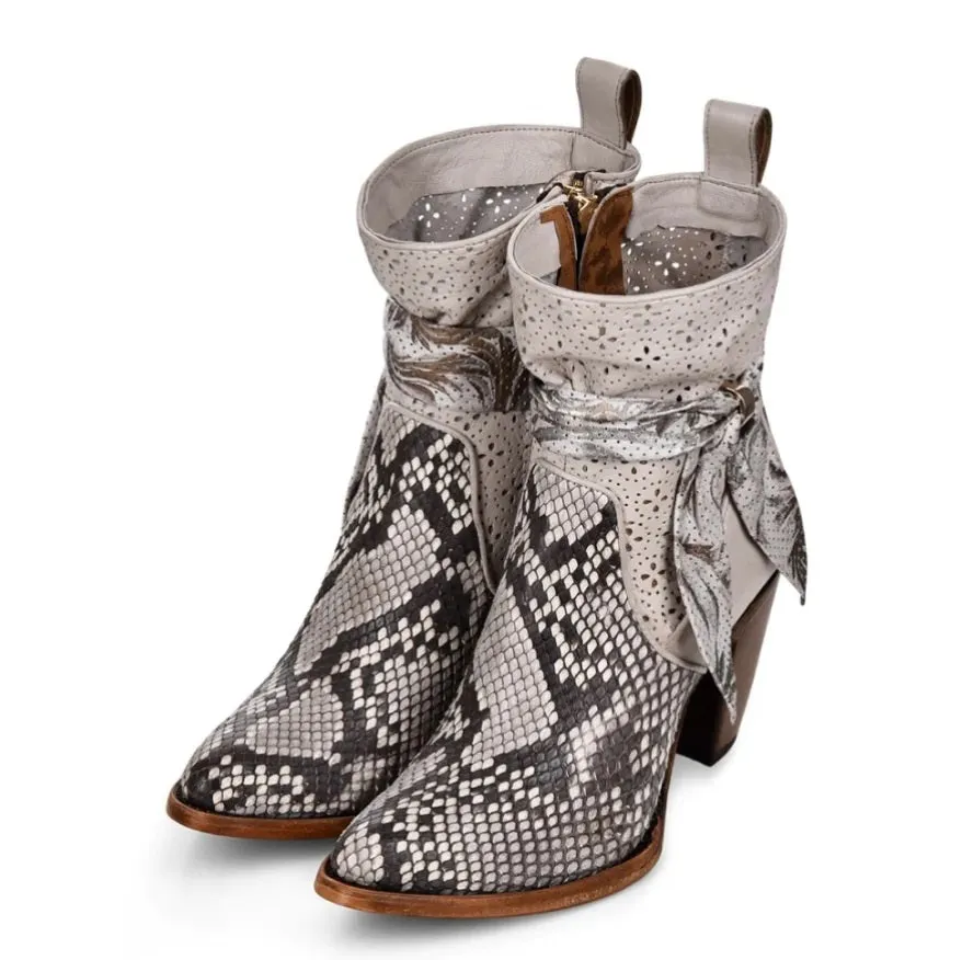 Women's Cuadra Python Zip Boots